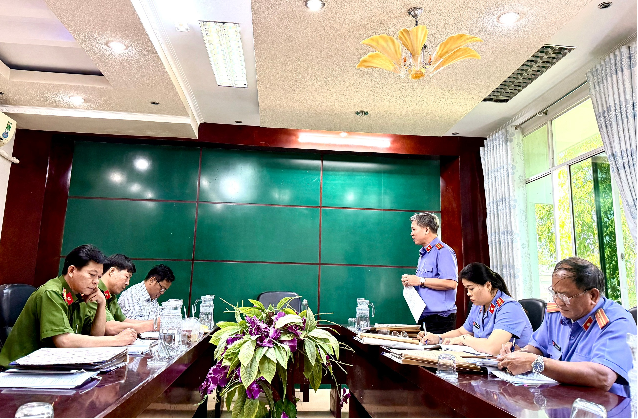 TRỰC TIẾP KIỂM SÁT THI HÀNH ÁN HÌNH SỰ TẠI CỘNG ĐỒNG Viện kiểm sát nhân dân khu vực 8 – Khánh Hòa trực tiếp kiểm sát thi hành án hình sự tại cộng đồng.