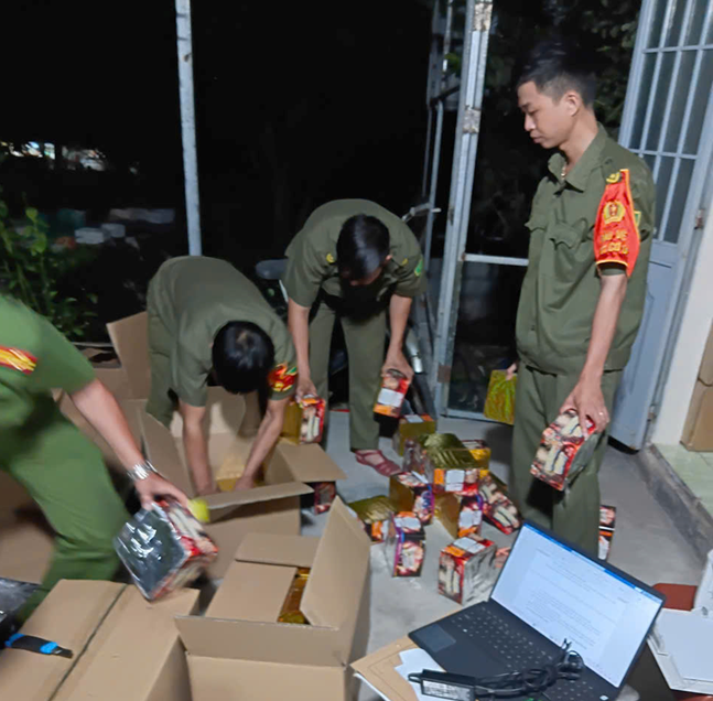 Viện kiểm sát nhân dân Khu vực 2 – Khánh Hòa kiểm sát khám nghiệm hiện trường vụ tàng trữ số lượng lớn pháo nổ