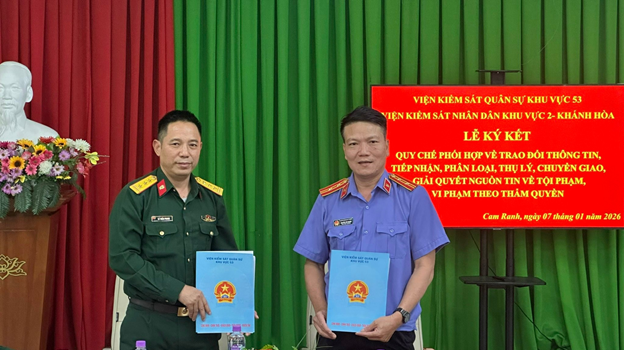 Viện kiểm sát nhân dân Khu vực 2 – Khánh Hòa đã tổ chức buổi lễ ký kết Quy chế phối hợp với Viện kiểm sát Quân sự khu vực 53