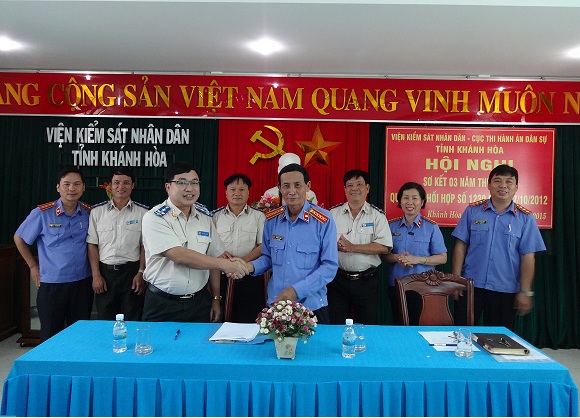 Viện kiểm sát nhân dân tỉnh Khánh Hòa sơ kết 3 năm thực hiện Quy chế phối hợp giữa Viện kiểm sát tỉnh và Cục thi hành án dân sự tỉnh Khánh Hòa trong công tác thi hành án dân sự