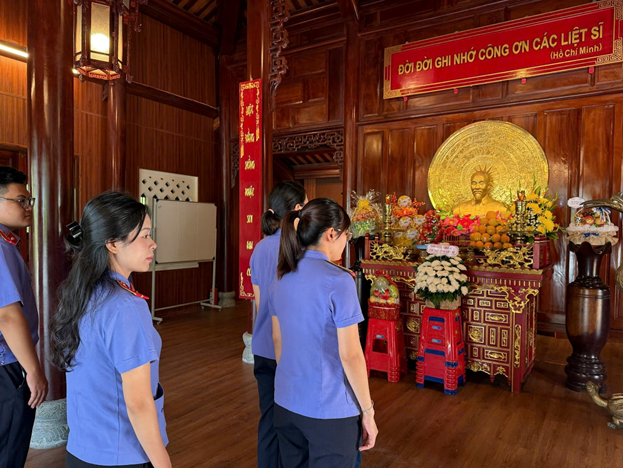 CHI ĐOÀN SỐ 1 VIỆN KIỂM SÁT NHÂN DÂN TỈNH KHÁNH HÒA TỔ CHỨC HOẠT ĐỘNG TRI ÂN NHÂN KỶ NIỆM 79 NĂM NGÀY THƯƠNG BINH - LIỆT SĨ