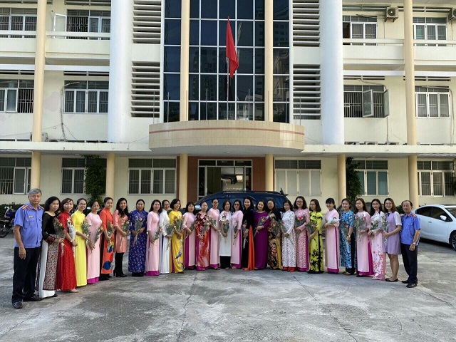 Phụ nữ Viện kiểm sát nhân dân tỉnh Khánh Hòa kỷ niệm ngày Quốc tế phụ nữ 8/3 và Hưởng ứng tuần lễ Áo dài - Di sản văn hóa Việt Nam