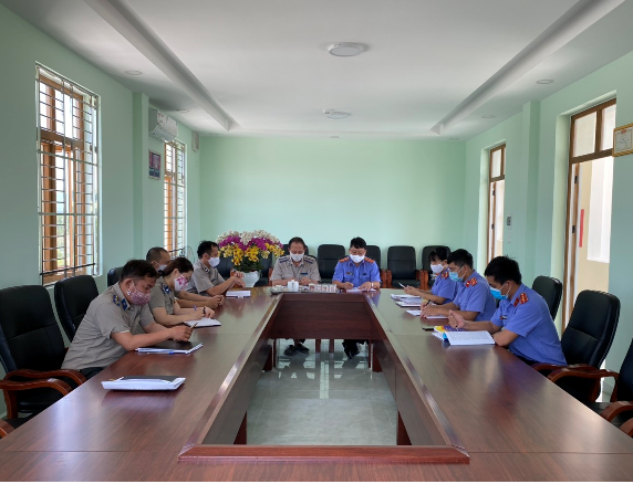 Trực tiếp kiểm sát Chi cục thi hành án dân sự huyện Cam Lâm