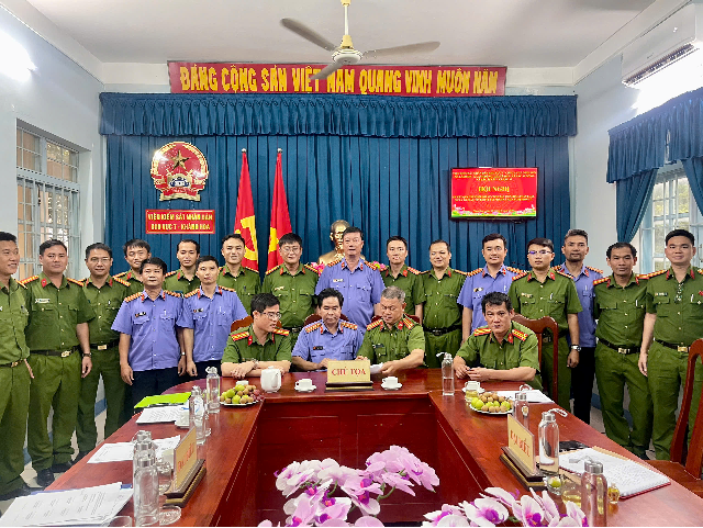 Viện kiểm sát nhân dân khu vực 7 – Khánh Hòa và Công an các xã ký kết Quy chế phối hợp trong công tác tiếp nhận, phân loại, xử lý tố giác, tin báo về tội phạm và kiến nghị khởi tố