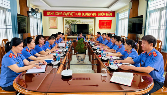 PHÒNG CÔNG TỐ VÀ KIỂM SÁT ĐIỀU TRA, KIỂM SÁT XÉT XỬ SƠ THẨM ÁN HÌNH SỰ TỔ CHỨC HỘI NGHỊ TỔNG KẾT CÔNG TÁC NĂM 2025 VÀ TRIỂN KHAI CÔNG TÁC NĂM 2026