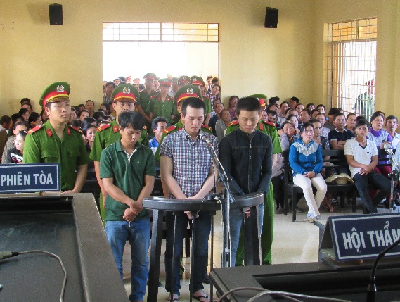 Xét xử vụ án Cố ý gây thương tích và bắt người trái pháp luật xảy ra tại Vạn Long - Van Ninh - Khánh Hoà