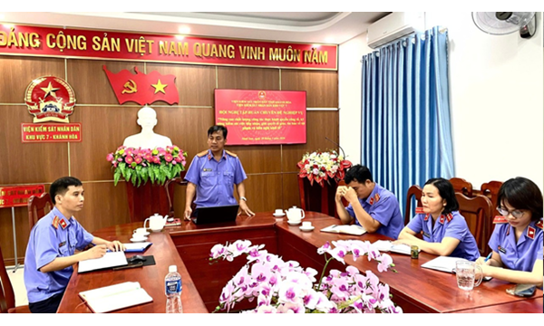 VIỆN KIỂM SÁT NHÂN DÂN KHU VỰC 7 - KHÁNH HÒA TỔ CHỨC HỘI NGHỊ TẬP HUẤN CHUYÊN ĐỀ NGHIỆP VỤ