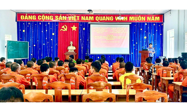 VIỆN KIỂM SÁT NHÂN DÂN KHU VỰC 7 - KHÁNH HÒA TUYÊN...
