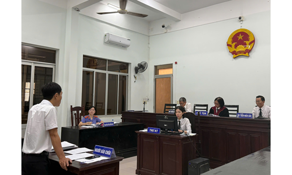 Phiên tòa rút kinh nghiệm vụ án hành chính sơ thẩm...