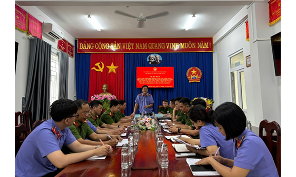 Viện kiểm sát dân dân khu vực 5 và công an các...