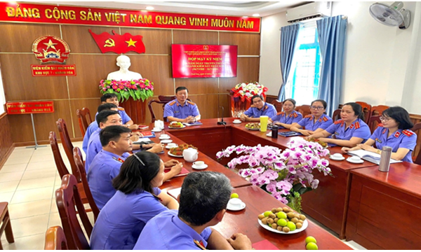 VIỆN KIỂM SÁT NHÂN DÂN KHU VỰC 7 - KHÁNH HÒA: PHÁT HUY TRUYỀN THỐNG 66 NĂM – VỮNG BẢN LĨNH, ĐOÀN KẾT, ĐỔI MỚI, PHÁT TRIỂN, KHÁT VỌNG CỐNG HIẾN, KIẾN TẠO GIÁ TRỊ, PHỤNG SỰ TỔ QUỐC VÀ NHÂN DÂN