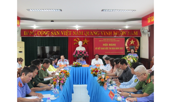 Khối thi đua các cơ quan nội chính tỉnh Khánh Hòa ký...